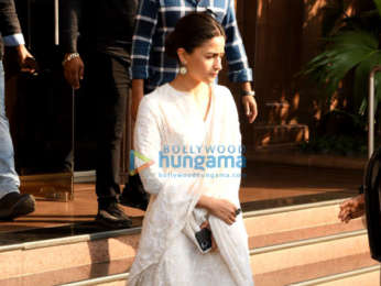 Photos: Alia Bhatt spotted in Bandra for Gangubai Kathiawadi promotions