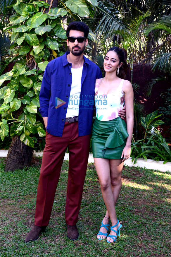 photos ananya panday dhairya karwa and shakun batra spotted promoting their film gehraiyaan 2