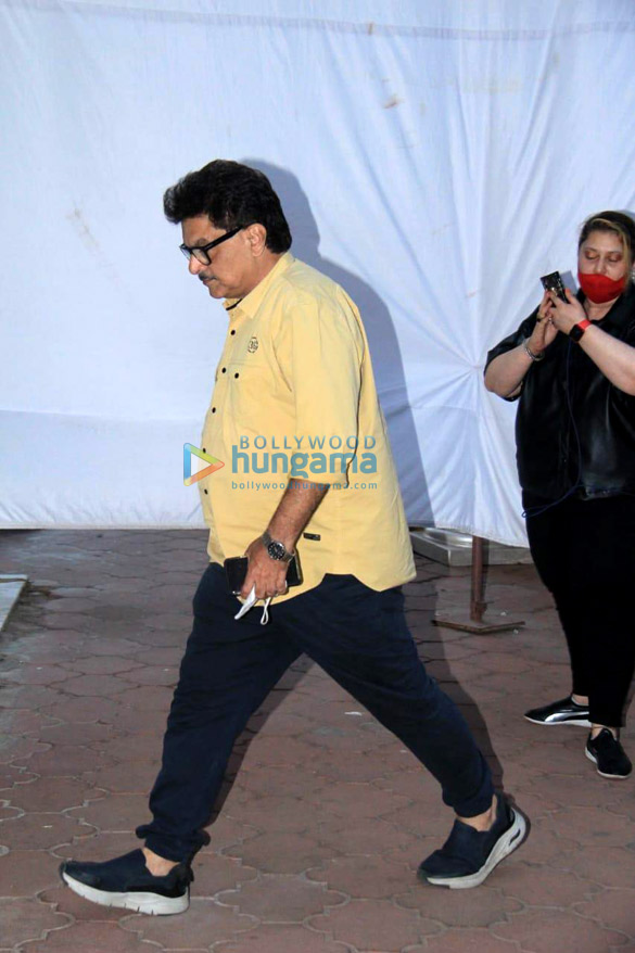 photos bappi lahiris family organises a prayer meet in the memory of the late music composer 852 8