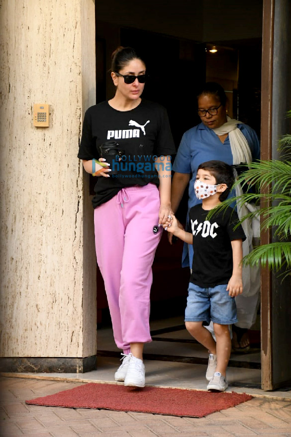 photos kareena kapoor and son taimur ali khan twin in black as they get snapped in bandra 3