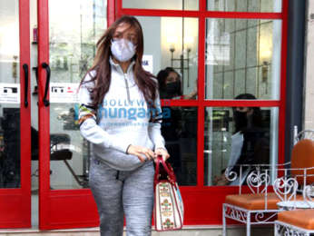 Photos: Malaika Arora spotted outside a saloon in Khar