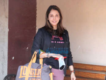 Photos: Pooja Hegde, Aamna Shariff, Isha Koppikar spotted at Pilates class