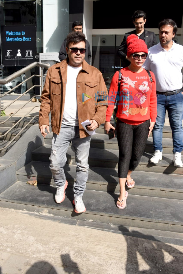 photos rakhi sawant and her husband snapped at a car showroom 1
