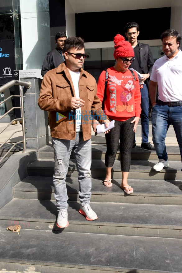 photos rakhi sawant and her husband snapped at a car showroom 4