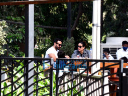 Photos: Saif Ali Khan, Kareena Kapoor Khan, Taimur Ali Khan snapped at BKC