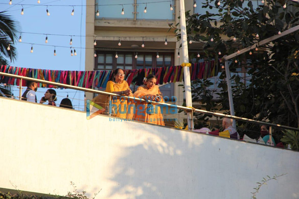 photos shabana azmi anusha dandekar and rhea chakraborty deck up in yellow traditional attires as they arrive for farhan akhtar and shibani dandekars mehendi and haldi function in bandra 4