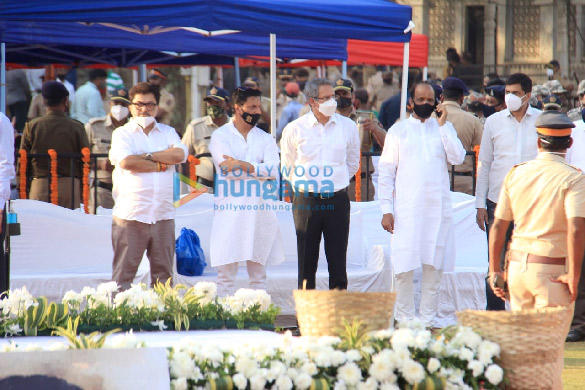 photos shah rukh khan sachin tendulkar shraddha kapoor other celebs attend lata mangeshkars state funeral at shivaji park 999 2