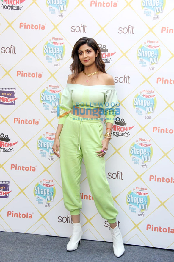 photos shilpa shetty flaunts her athleisure gear as she launches her chat show shape of you 4