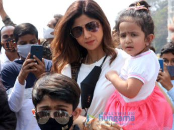 Photos: Shilpa Shetty spotted at Gateway with her family