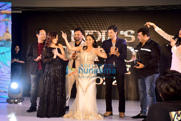 photos shreyas talpade rakhi sawant and others attend the india fashion league 2022 and aarvee iconic achievers awards 2022 14