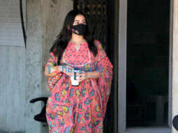 Photos: Sisters Janhvi Kapoor and Khushi Kapoor opt for athleisure wear, Sara Ali Khan wears a suit as they get spotted outside their Pilates class