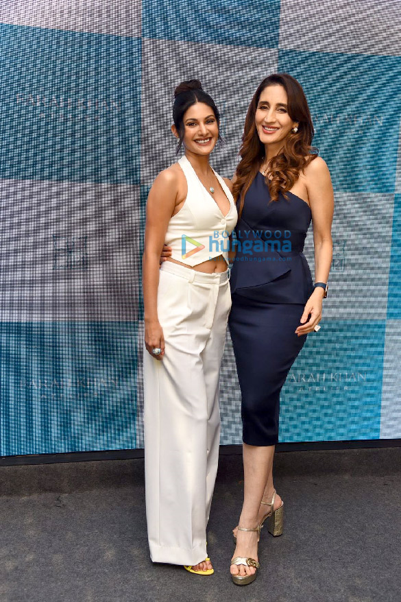 photos sussanne khan and amyra dastur look sharp at the launch of farah khan alis jewellery label farah khan atelier 2