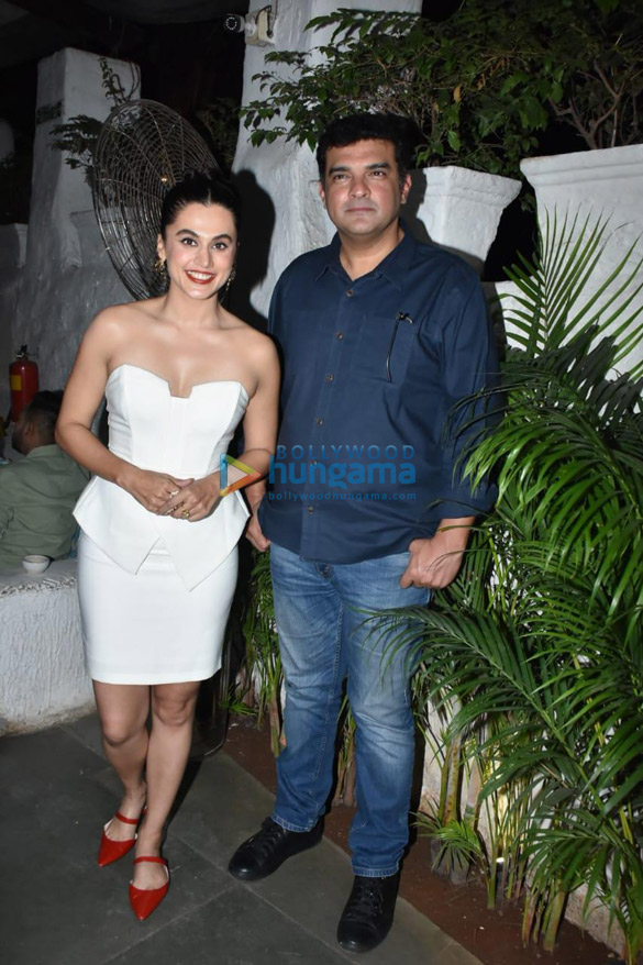 photos taapsee pannu pratik gandhi and others celebrate the wrap of woh ladki hai kahaan at olive bar and kitchen in bandra 7