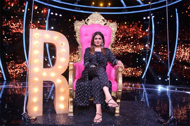 Raveena Tandon reveals how Aamir Khan had pranked her during ‘Ello Ji Sanam Hum Aa Gaye’ song shoot on the sets of Andaz Apna Apna