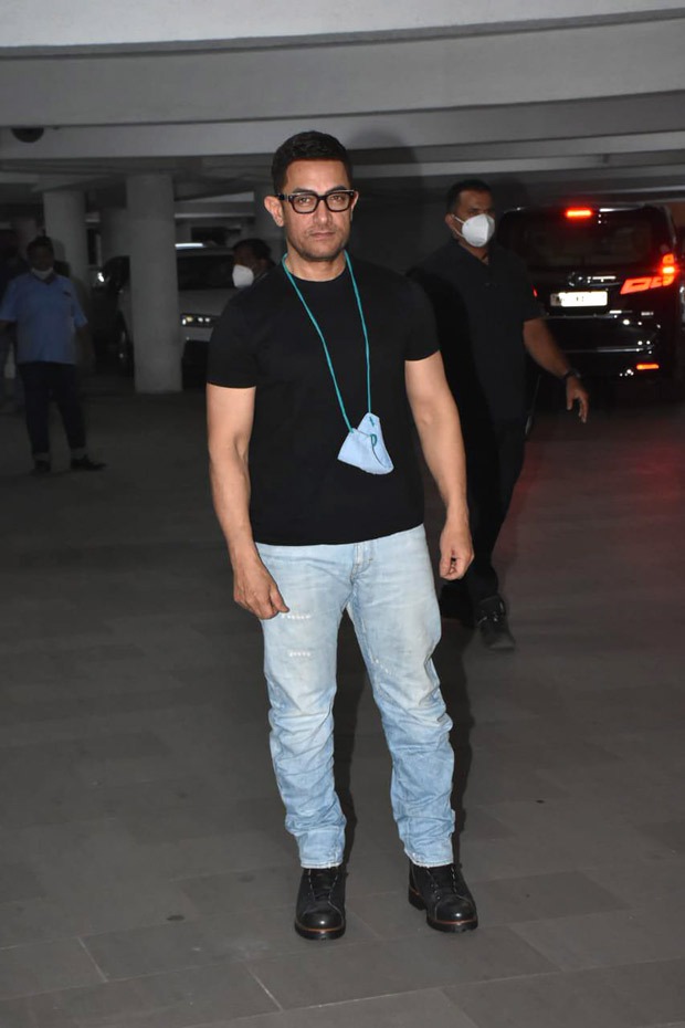 Suhana Khan, Aryan Khan, Ananya Panday, Shanaya Kapoor, and others arrive in style at Ritesh Sidhwani’s party for newlyweds Farhan Akhtar and Shibani Dandekar