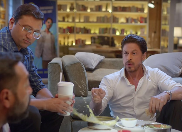 Shah Rukh Khan drops Anurag Kashyap's phone in dal after he praises Disney+Hotstar's trending shows instead of pitching ideas for SRK+