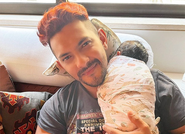 Aditya Narayan shares the first picture with his daughter; announces his break from the digital world