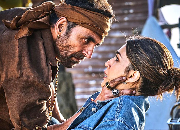 Bachchhan Paandey Box Office: Akshay Kumar-Kriti Sanon starrer becomes the highest opening day grosser of 2022 Bachchhan Paandey Box Office: Akshay Kumar-Kriti Sanon starrer becomes the highest opening day grosser of 2022