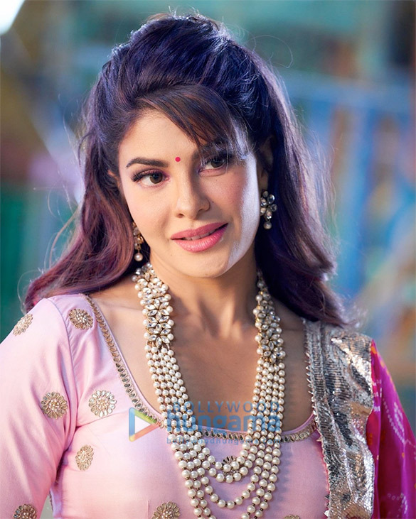 bachchhan paandey 2 6