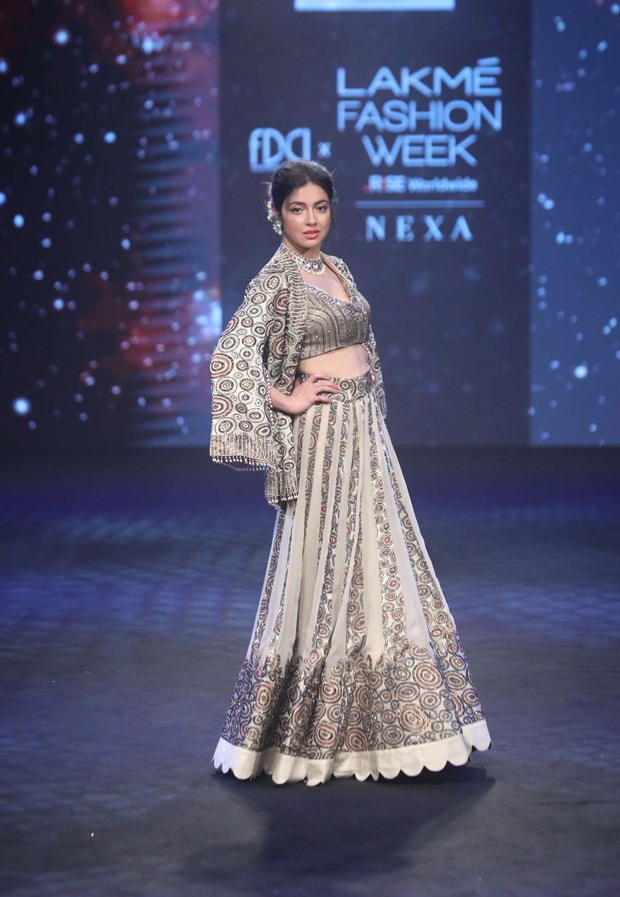 Divya Khosla Kumar dons a regal lehenga as she turns showstopper at Lakme Fashion Week