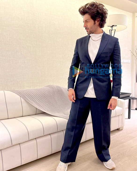 kartik aaryan 2 17