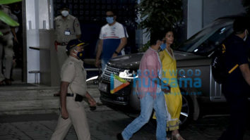 Photos: Aamir Khan and Alia Bhatt snapped at the private airport in Kalina