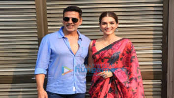 Photos: Akshay Kumar and Kriti Sanon snapped promoting their soon to release film Bachchhan Paandey