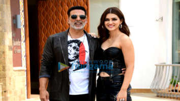 Photos: Akshay Kumar and Kriti Sanon twin in black; Arshad Warsi keeps it casual as they promote their film Bachchhan Paandey