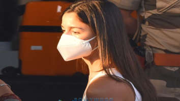 Photos: Alia Bhatt snapped with Shaheen Bhatt and Soni Razdan at the private airport in Kalina as they return from their vacation in the Maldives