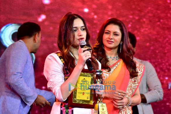 photos bhagyashree jannat zubair rahmani surbhi chandna samriddhi mehra arrive in style at real estate business excellence awards 4