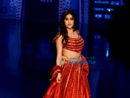 Photos: Janhvi Kapoor walks for Punit Palana at Lakme Fashion Week 2022