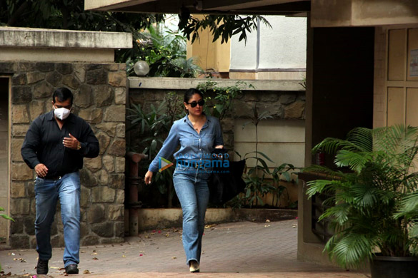Photos: Kareena Kapoor Khan spotted in an all-denim look in Bandra