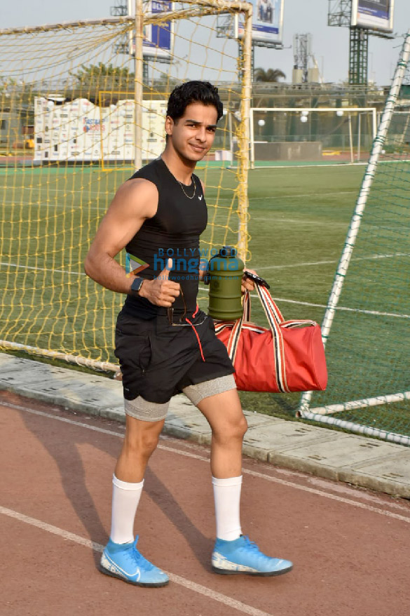 photos kartik aaryan ishaan khatter ibrahim ali khan and others snapped during a football match in bandra 2