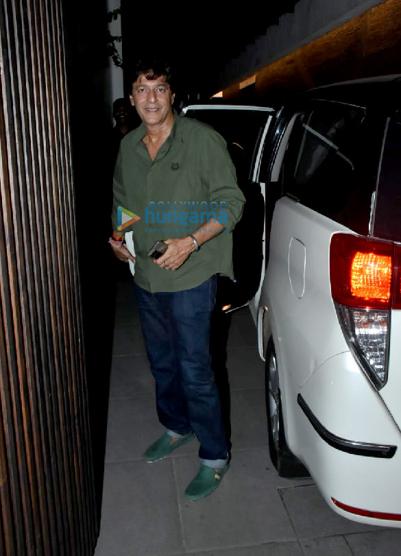 photos katrina kaif vicky kaushal karan johar and others snapped at farhan akhtars house in bandra 8