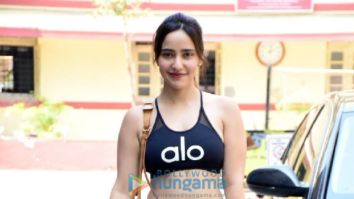 Photos: Neha Sharma poses for the paparazzi after her gym session in Bandra