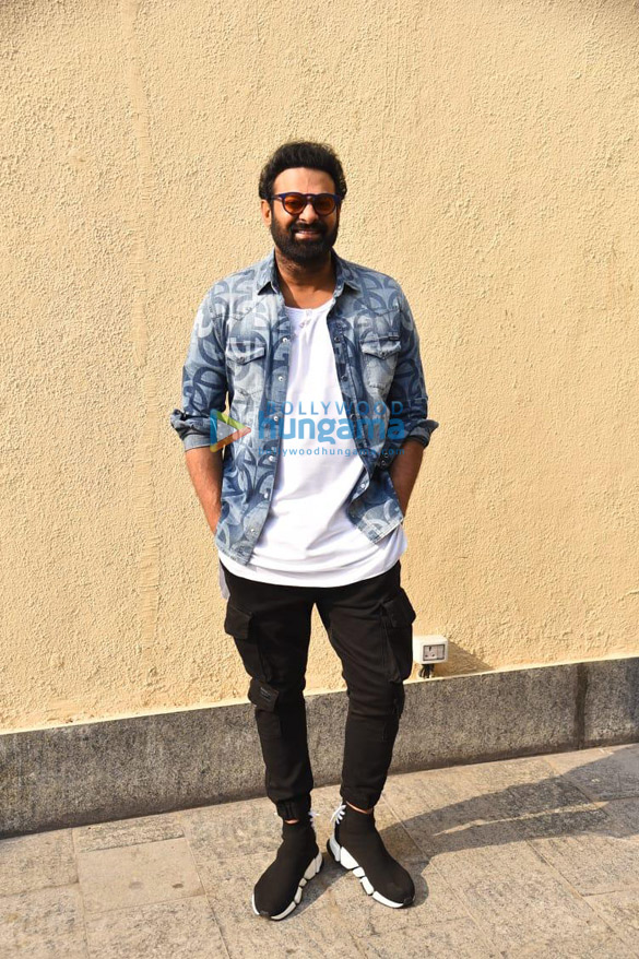 photos prabhas is all smiles as he joins pooja hegde for radhe shyam promotions in mumbai 3