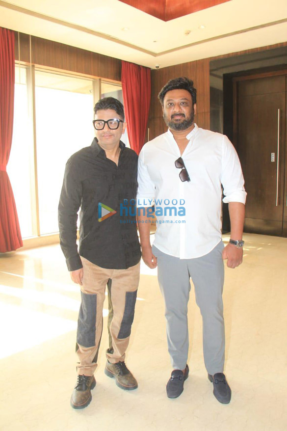 photos prabhas is all smiles as he joins pooja hegde for radhe shyam promotions in mumbai 35