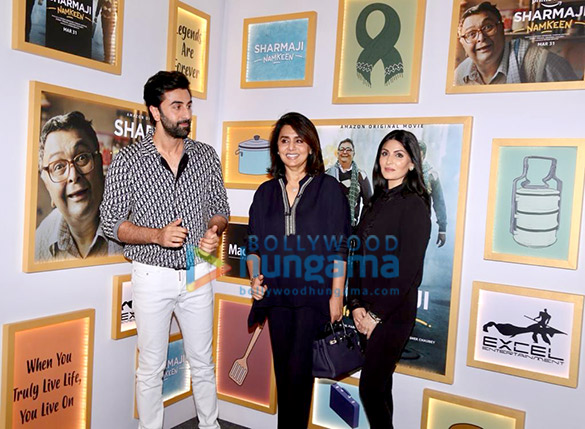 photos ranbir kapoor neetu kapoor alia bhatt and others from the kapoor family attend the special screening of rishi kapoors last film sharmaji namkeen 7