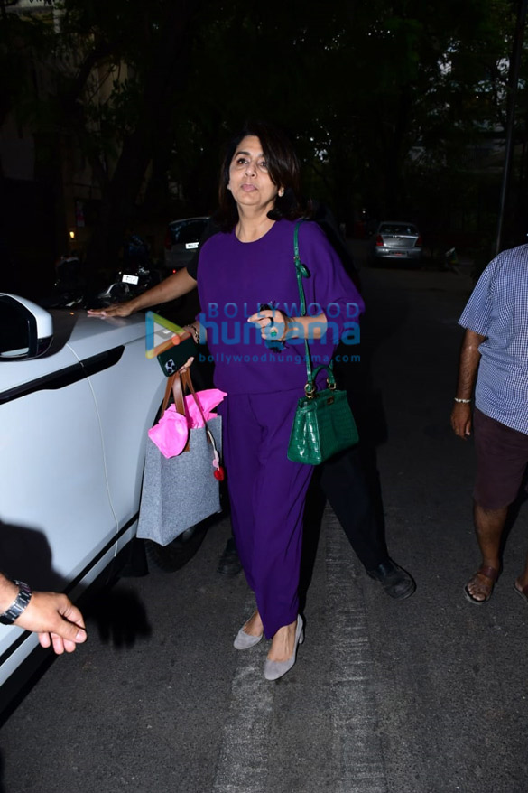 photos rani mukerji and neetu kapoor snapped post anil kapoors wife sunita kapoors birthday bash in juhu 4