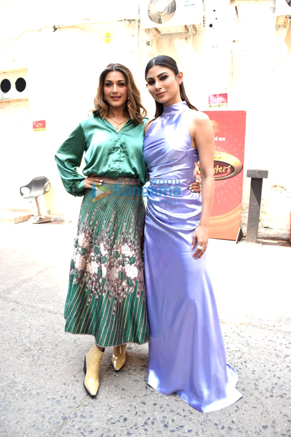 photos remo dsouza mouni roy sonali bendre and jay bhanushali pose on the sets of did lil master 5