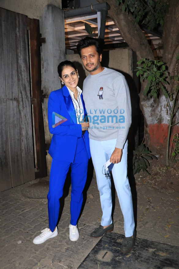 Photos: Riteish Deshmukh and wife Genelia D’Souza snapped in Juhu