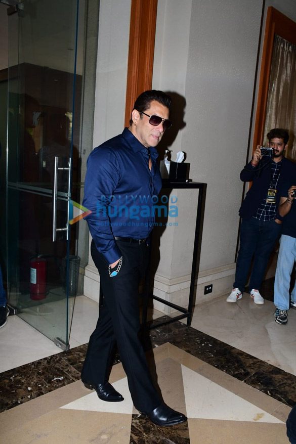 photos salman khan ananya panday varun dhawan and maniesh paul at the iifa 2022 awards press conference 3