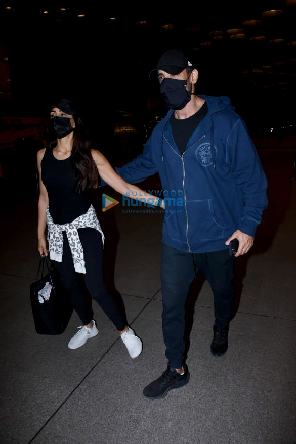 photos shah rukh khan deepika padukone john abraham leave for spain for the shoot of pathaan sohail khan snapped at the mumbai airport 2 2