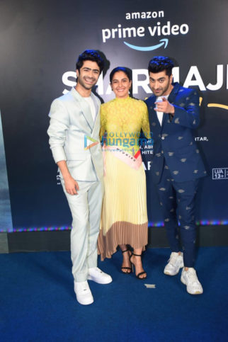 Photos: Sharmaji Namkeen team host a special screening of the film