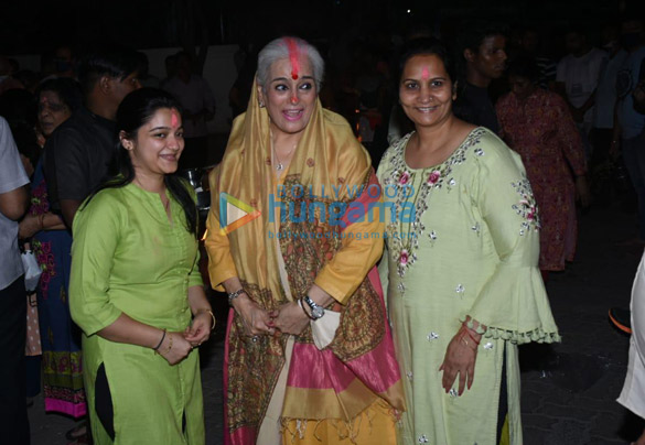 photos shatrughan sinha and poonam sinha attend holi puja 3