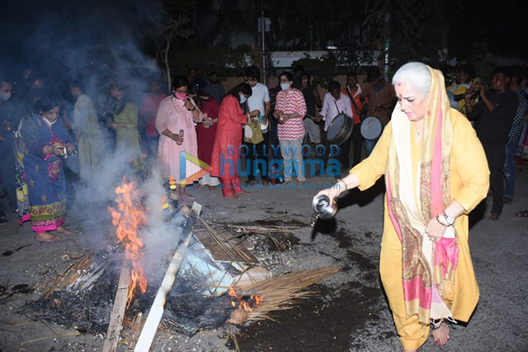 photos shatrughan sinha and poonam sinha attend holi puja 6