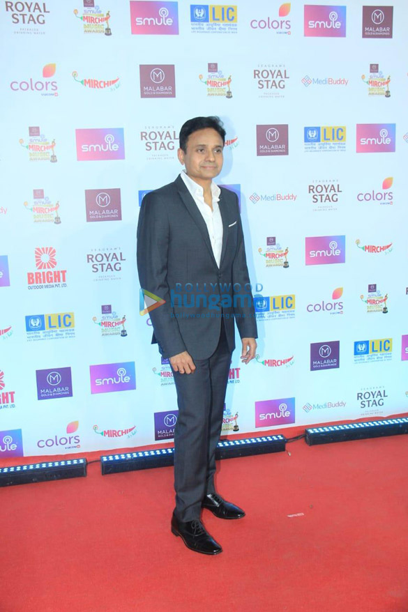 photos taapsee pannu and other celebs grace the mirch music awards 2022 7