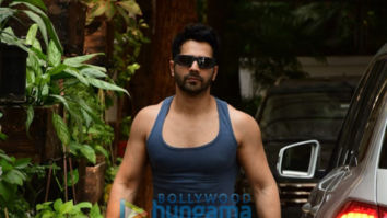 Photos: Varun Dhawan snapped in casual wear outside a dubbing studio in Juhu