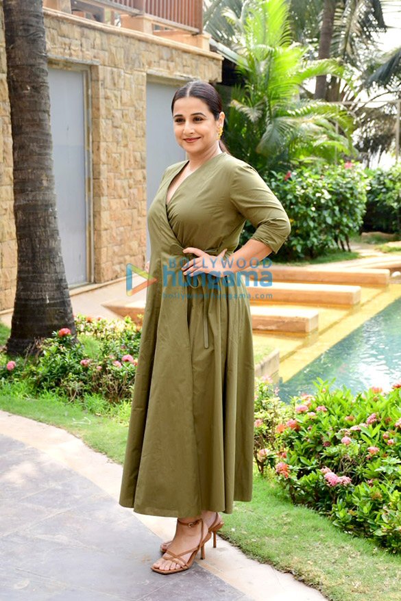 photos vidya balan spotted promoting her film jalsa at jw marriott juhu 1