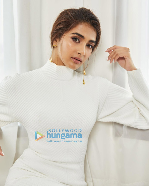 pooja hegde 2 53